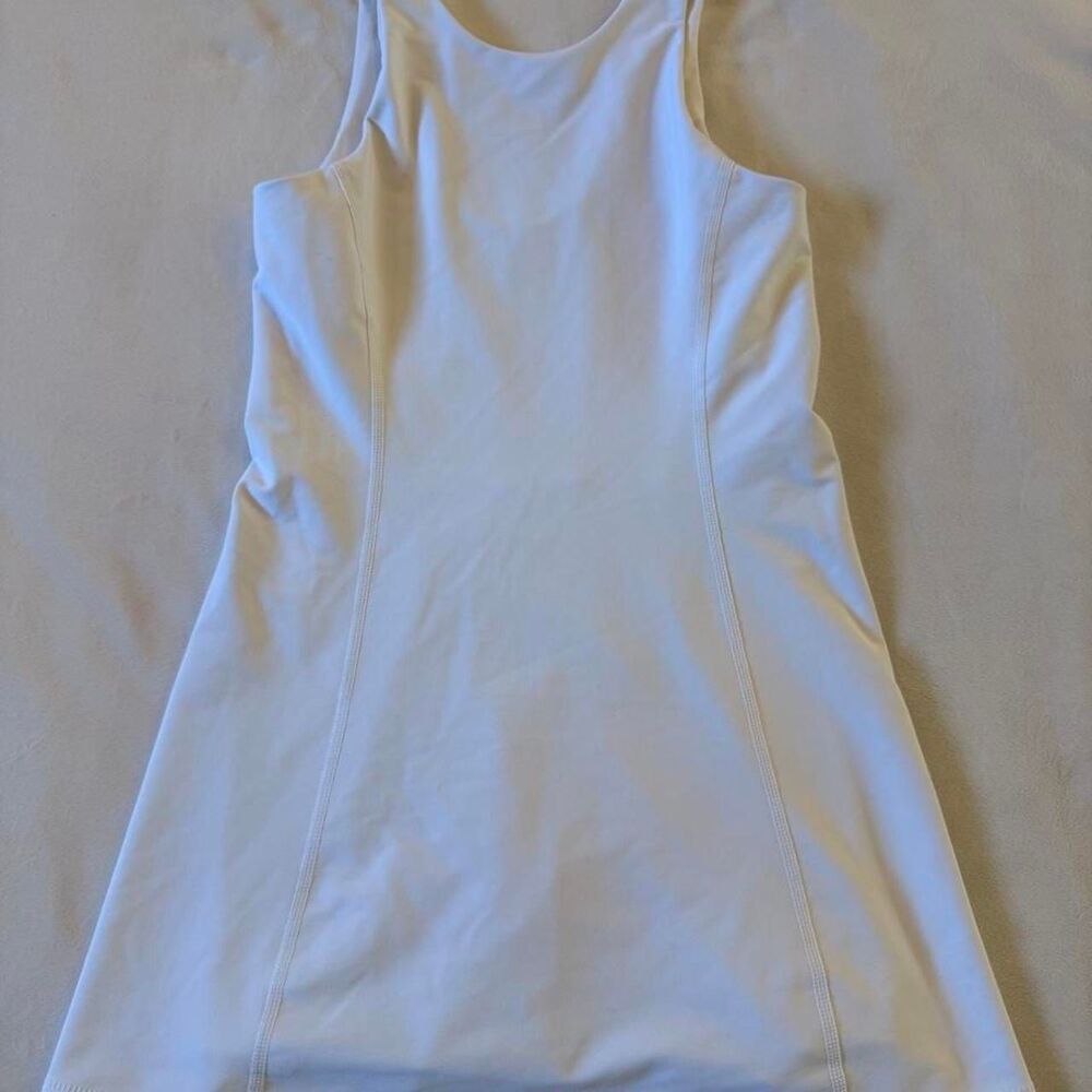 Old Navy girl's white tennis dress, girls size L (10-12).